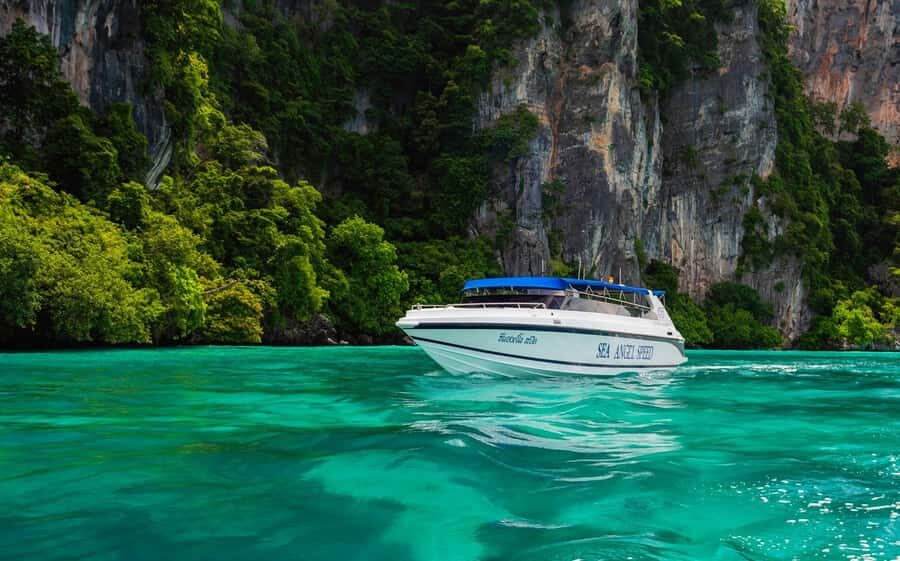 Phuket: Speedboat Day Trip to Phi Phi and Maya Bay - Ko Phi Phi Le: the longest stop and the main snorkeling payoff