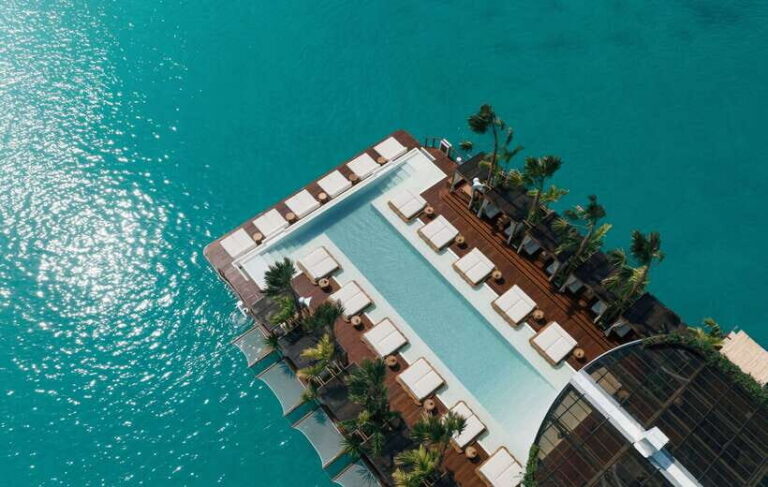 Phuket: YONA Floating Beach Club Day Experience - Morning Chill or Afternoon Party: choosing the right time window