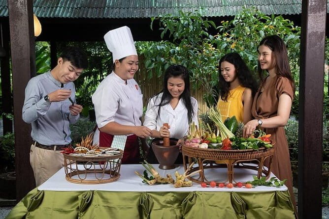 Phuketian Cooking Class With Market Tour - Stop 1: Phuket City Public Market 2 (Kaset Market) and What You’re Meant to Notice