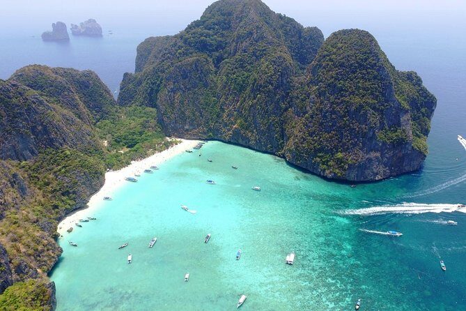 Phuket’s Must-Do Tours with Return Private Airport Transfers - Day 2 island icons: viewpoints, Big Buddha, Wat Chalong, and the beach pass-by
