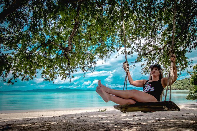 PREMIUM James Bond & Phang Nga bay & 2 Canoes - Panyee Village buffet lunch and mangrove forest sightseeing