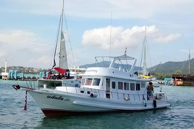 Private Boat Fishing TROLLING & SPINNING From Phuket - Ko Racha Yai and Ko Racha Noi: where you fish and where you snorkel