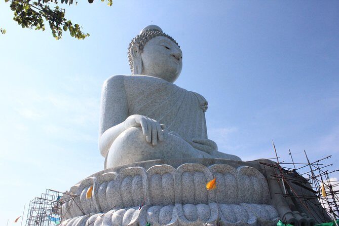 Private food Tour + Sightseeing +Thai Cooking class - What You Eat: Snacks, Dinner, and What’s Not Included