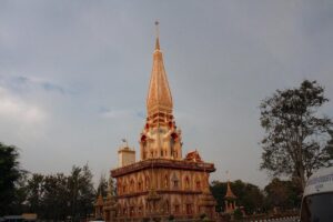 Private local city tour with english speaking driver - Pickup zones and the transport reality in Phuket