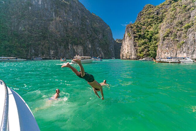 Private Phi Phi 5 Star Islands Full Day Tour - Boat comfort and what “private” changes for your day