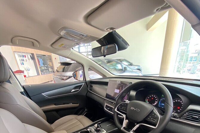 Private Phuket Airport Transfer to Hotel and Vice Versa - Timing in Phuket: When 10 Minutes Turns Into 1 Hour