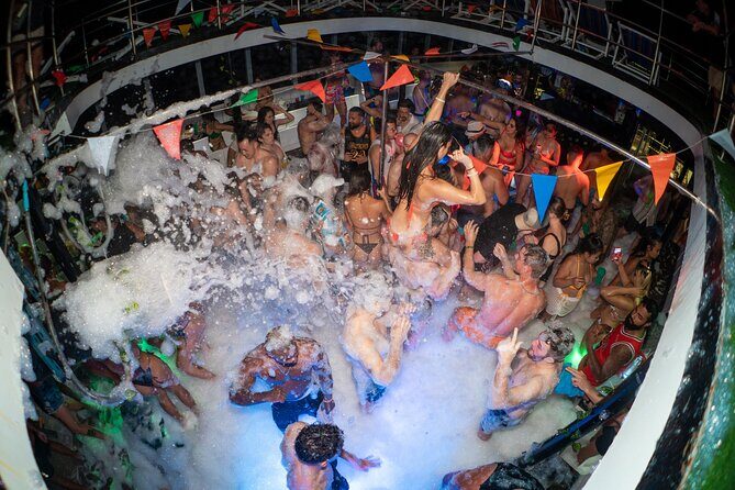 Sailaway Boat Party Phuket - Drinks, Cocktails, and Buffet: The Party Fuel (and What to Watch For)
