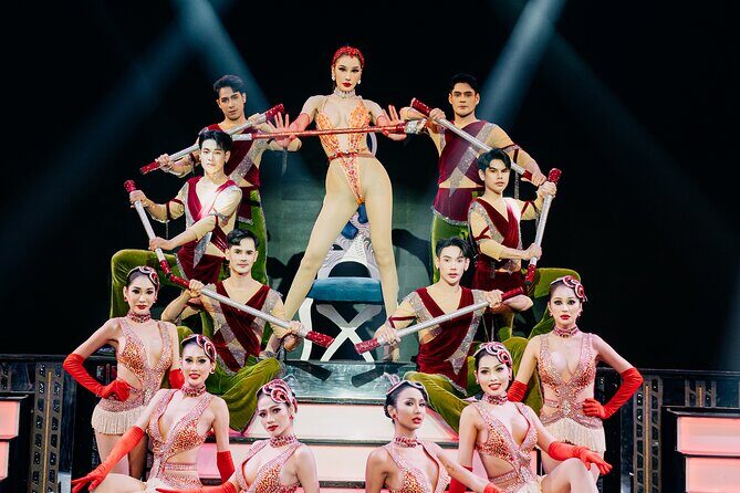 Simon Cabaret: Phuket’s Ladyboy Glamour Show - The post-show photo moment: how to handle the photo asks without ruining your mood