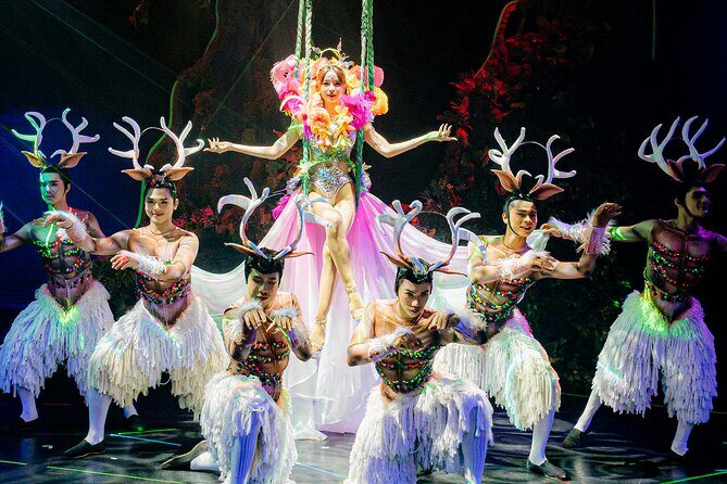Simon Cabaret: Phuket’s Ladyboy Glamour Show - Price and value in Phuket: is $31.29 a good deal for Simon Cabaret?