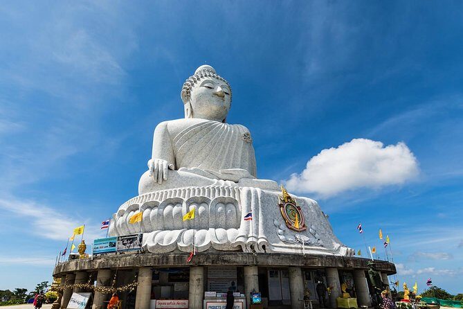 Small Group Phuket City and Landmark Tour - Rang Hill for the top view: the payoff moment