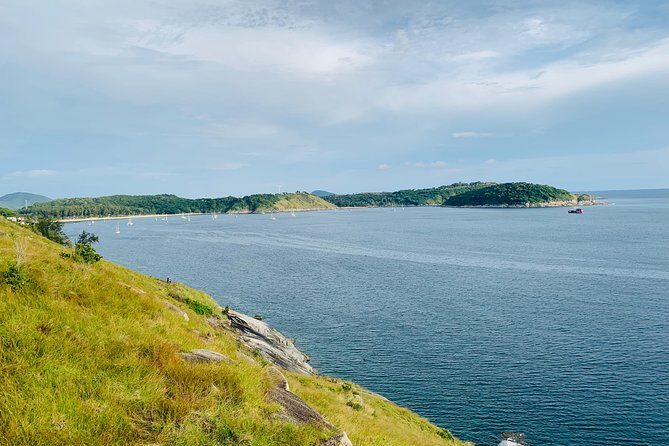 Trekking for sunset - The Trek to Krating Cape: 30–40 Minutes Over Rocks and Steep Hills