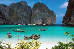 VIP Private Boat to Phi Phi Island: Snorkeling + Land Tour - Hotel Pickup and Air-Conditioned Transport: Small Comforts That Matter